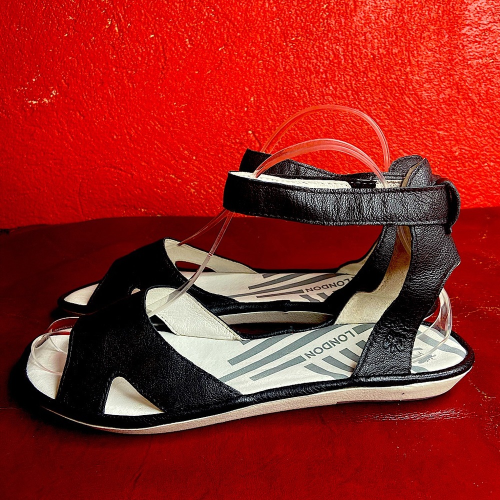 Black Leather Fly London Ankle Sandals Size 39 Size 8.5